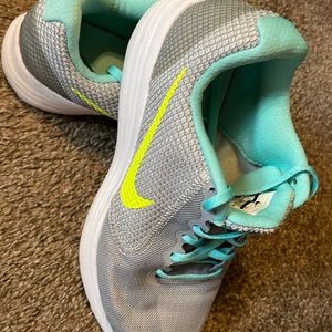 Women’s size 10 Nike Revolution 3.